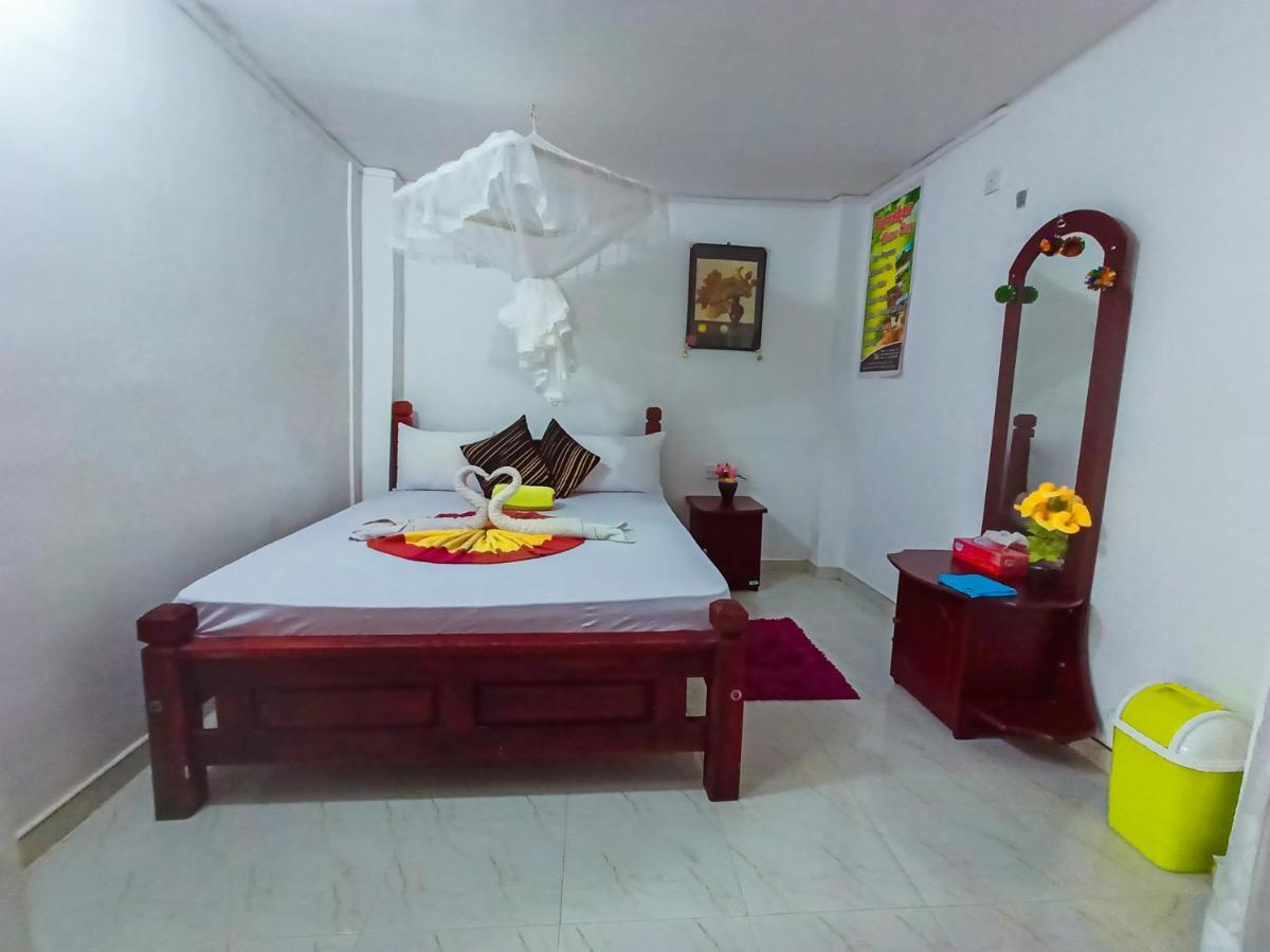 Sigiri Tarushan Home Stay Sigiriya Exterior photo
