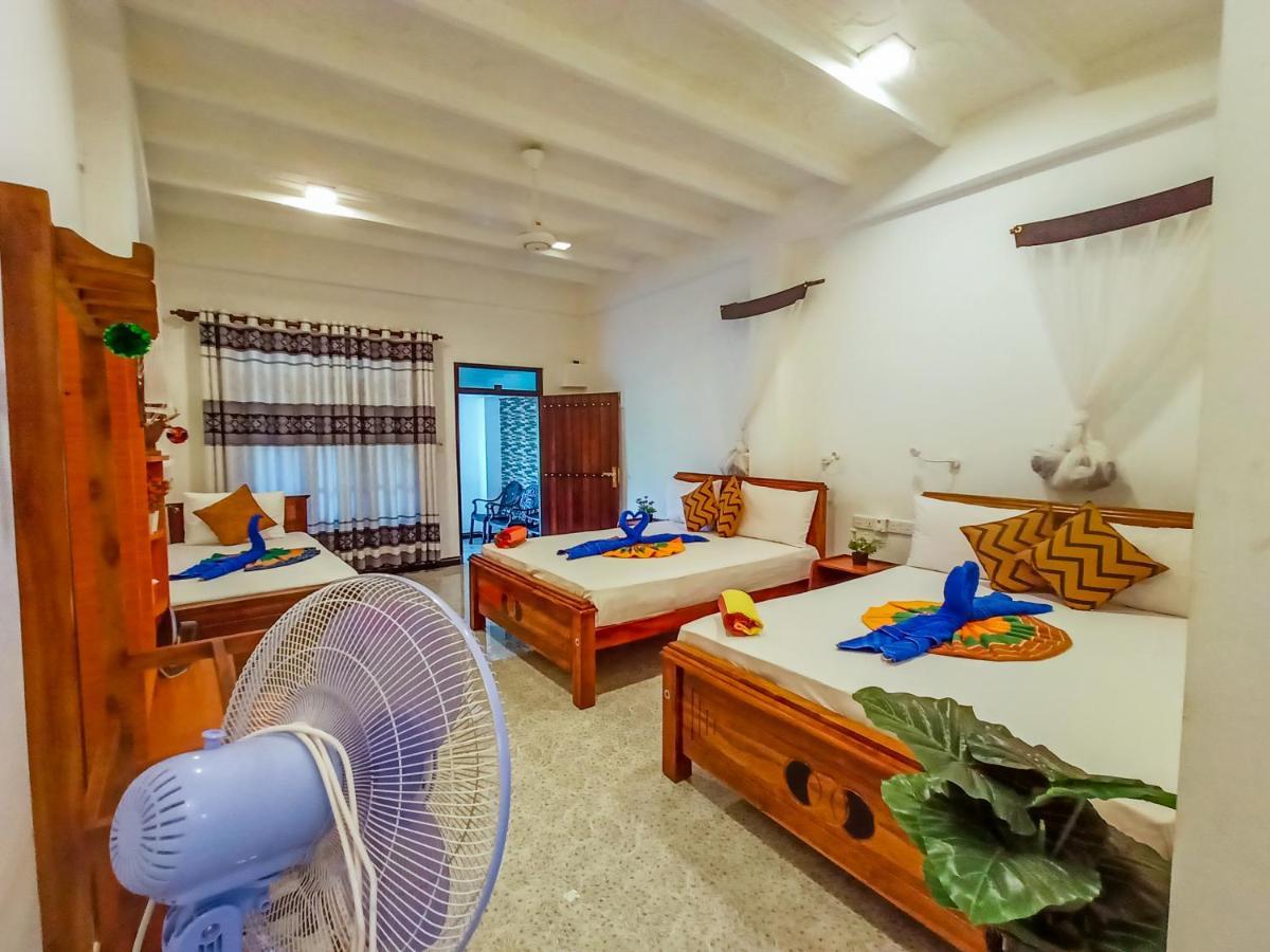 Sigiri Tarushan Home Stay Sigiriya Exterior photo