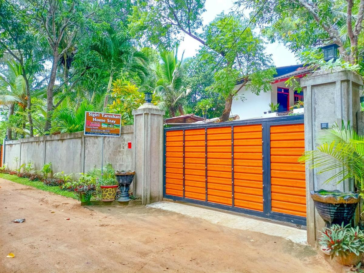 Sigiri Tarushan Home Stay Sigiriya Exterior photo